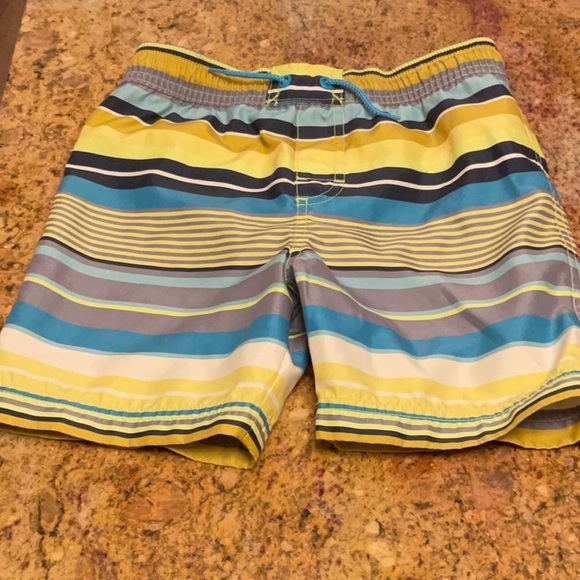 Tea Collection boy’s swim trunks